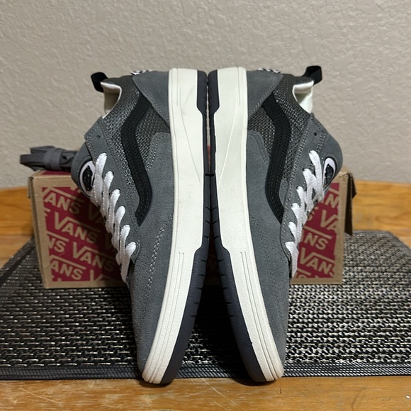 Vans Zahba Grey black recycled VR3 Cush bio-based Eva Midsole - Picture 6 of 11
